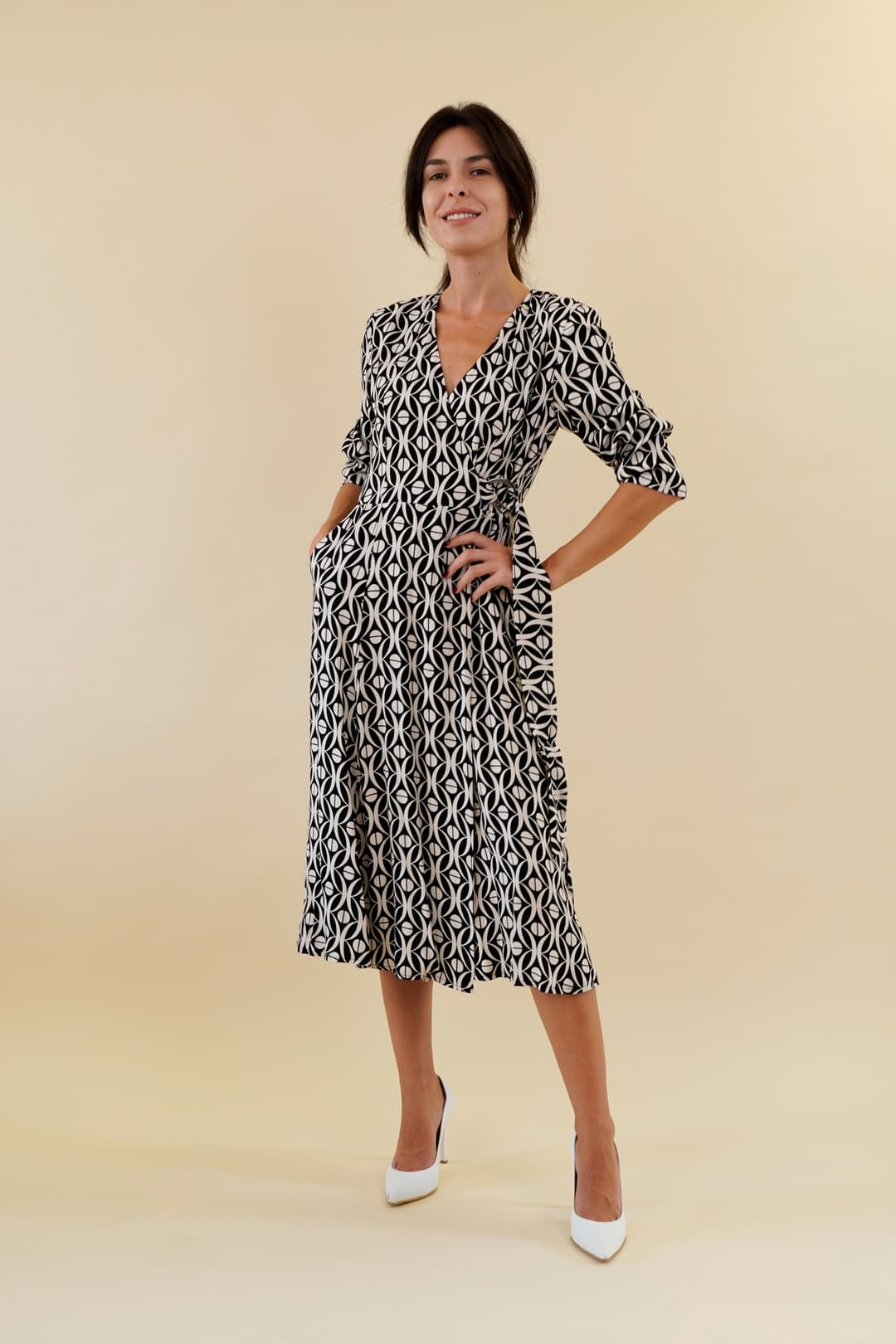 Gizell - Rochie Midi Alb cu Negru Gizell